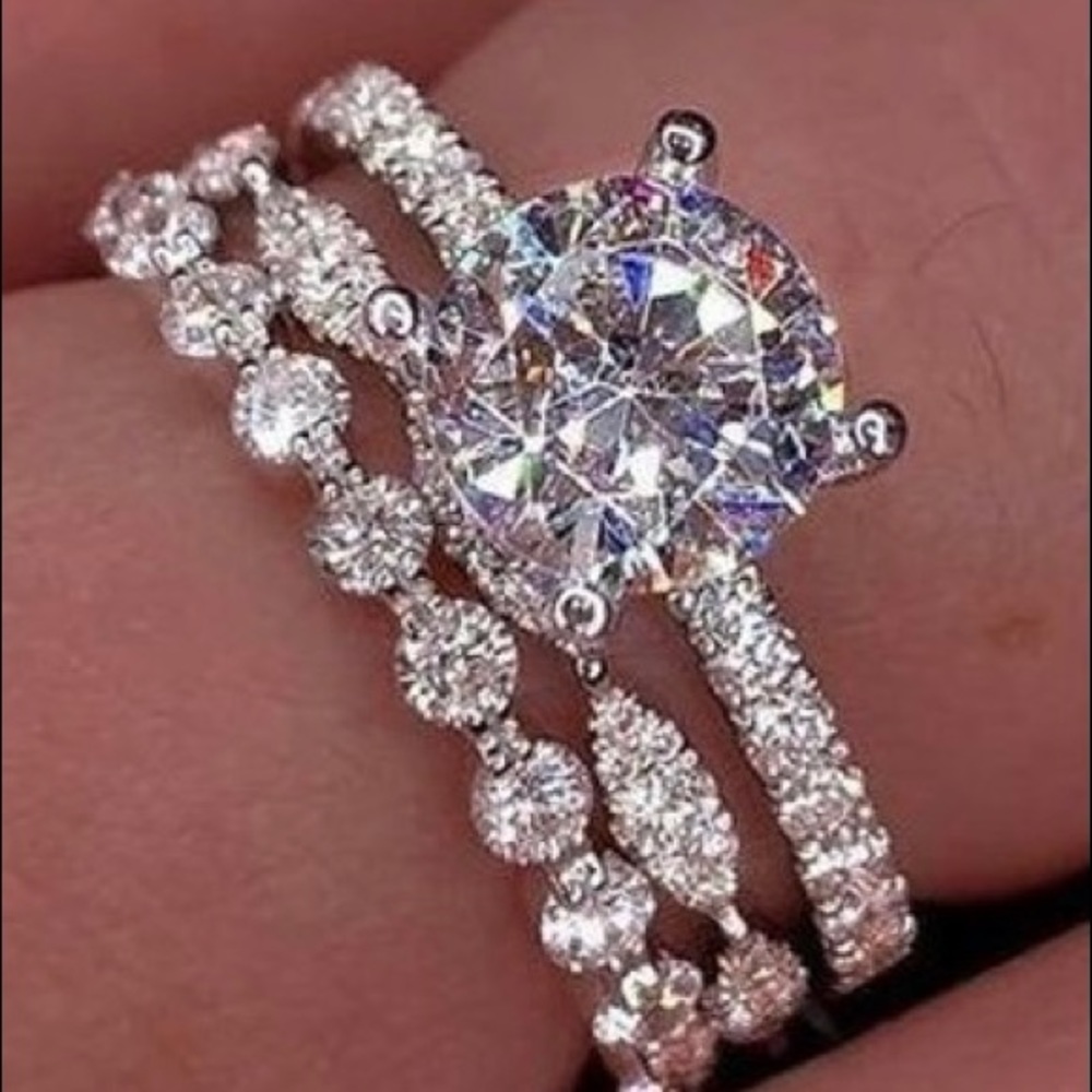 White Sapphire 925 Sterling Silver Beautiful Ring 2 Piece Wedding Set Size 6